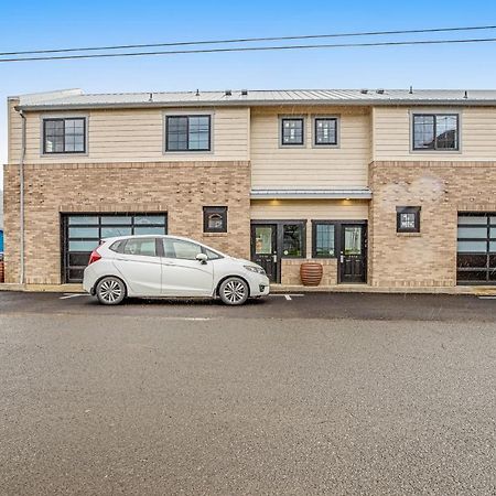 Dungeness Suite Garibaldi Exterior photo
